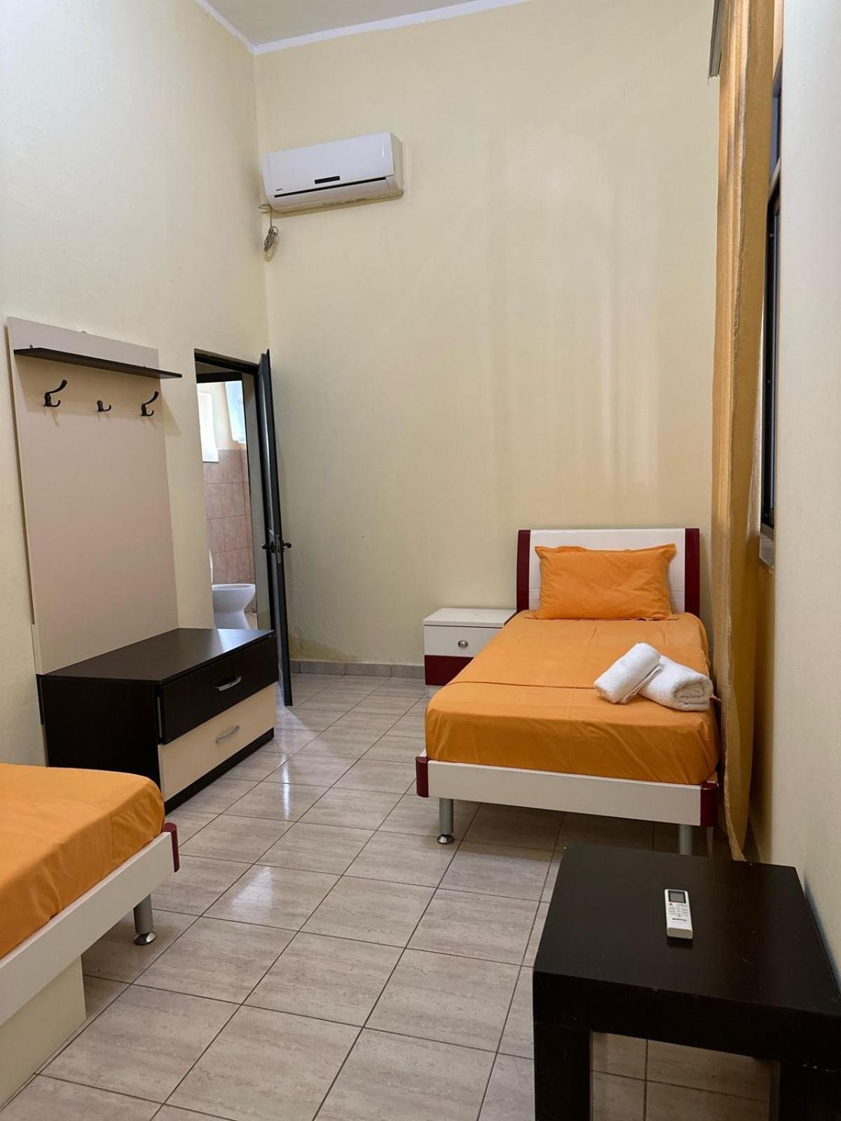 Xhej Hotel